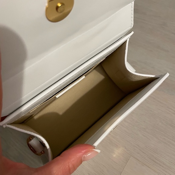 Jacquemus White ‘Le Chiquito Moyen’ Top Handle Bag - Picture 9 of 9